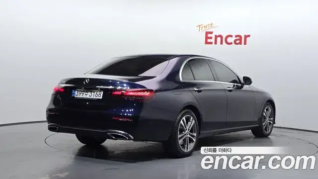 Mercedes-Benz E-Class 2022 — Фото 2/20
