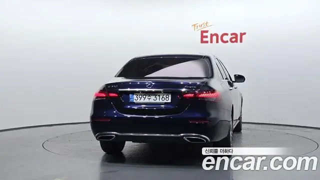 Mercedes-Benz E-Class 2022 — Фото 4/20
