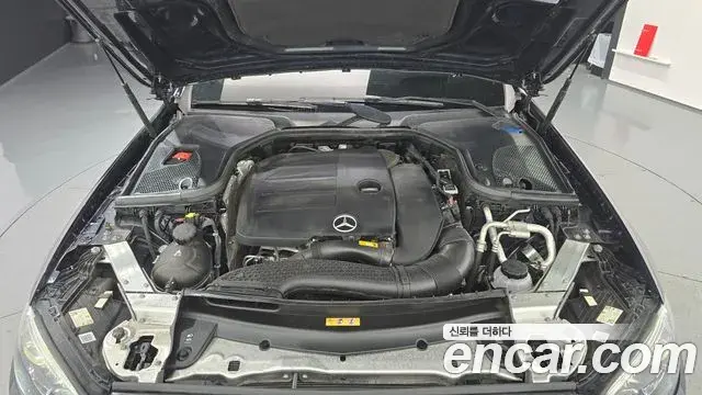 Mercedes-Benz E-Class 2022 — Фото 6/20
