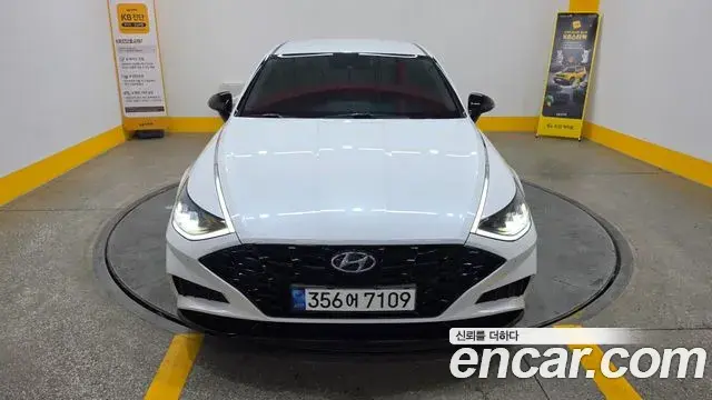 Hyundai Sonata 2022 — Фото 2/20