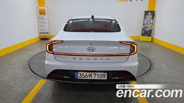 Hyundai Sonata 2022 — Фото 3/20