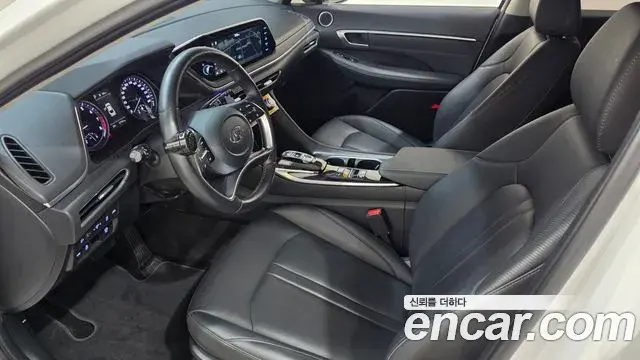 Hyundai Sonata 2022 — Фото 10/20