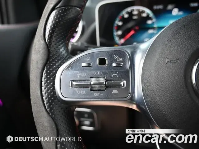 Mercedes-Benz GLA-Class 2020 — Фото 17/20