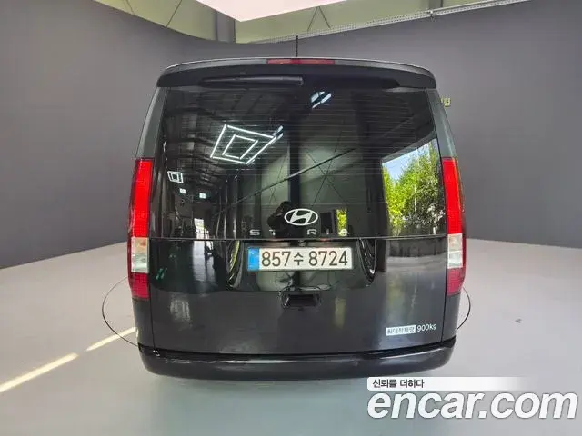 Hyundai Staria 2025 — Фото 4/20
