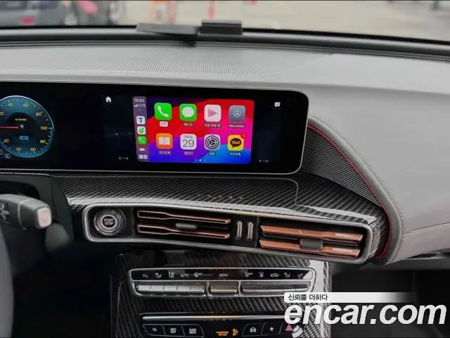 Mercedes-Benz EQC 2020 — ფოტო 6/20