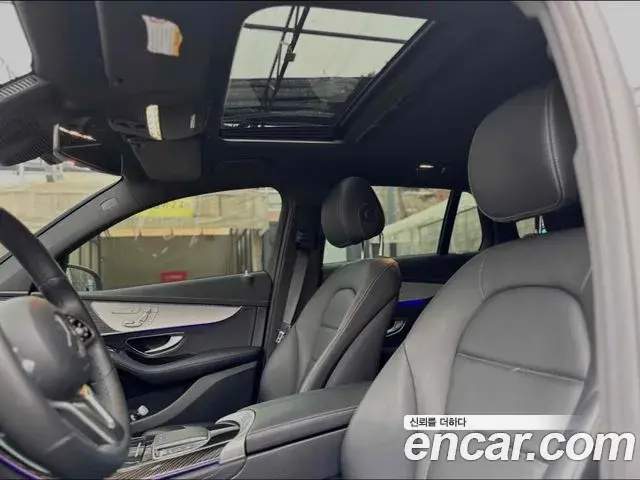 Mercedes-Benz EQC 2020 — ფოტო 19/20