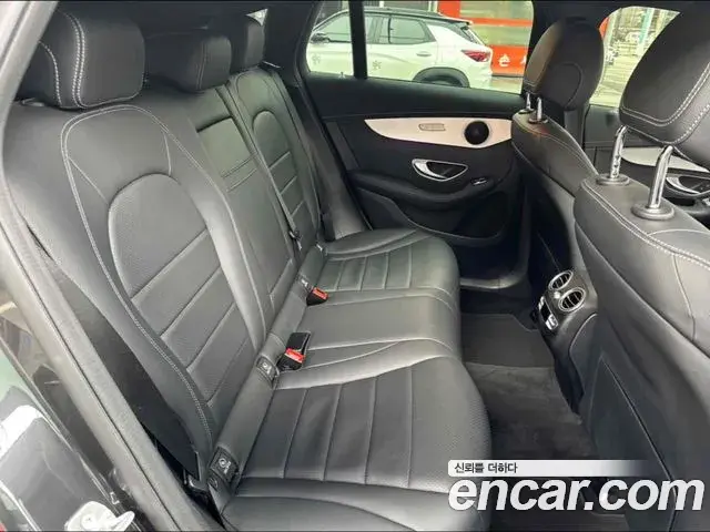 Mercedes-Benz EQC 2020 — ფოტო 12/20