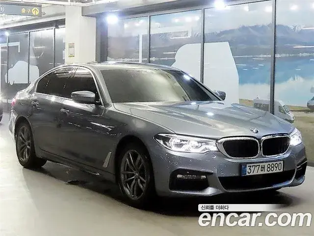 BMW 5 Series 2018 — Фото 20/20