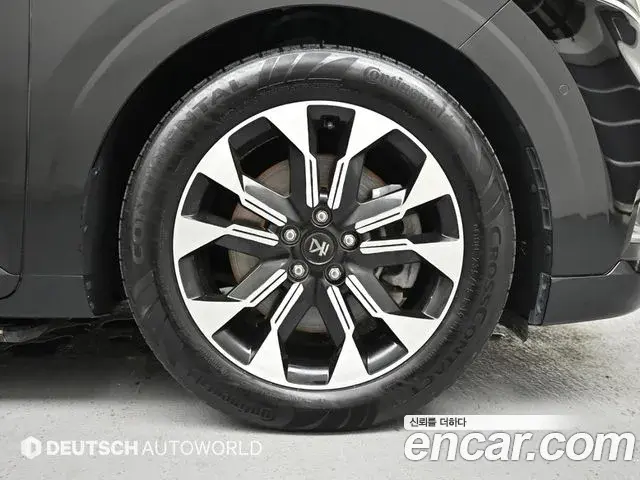 Kia Carnival 2023 — Фото 5/20