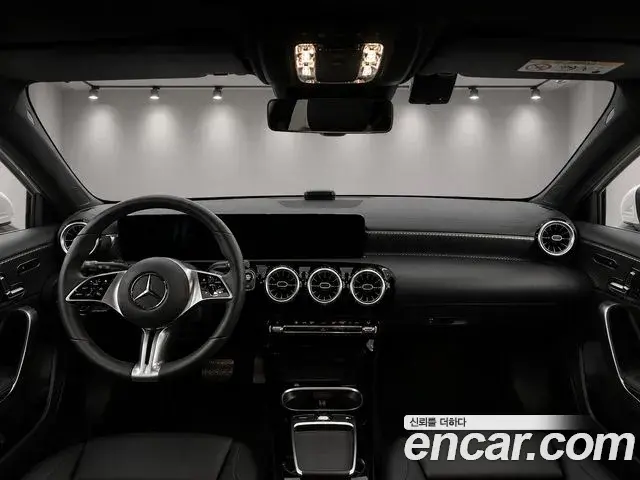 Mercedes-Benz A-Class 2025 — Фото 5/15