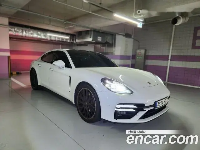 Porsche Panamera 2021 — Photo 5/20