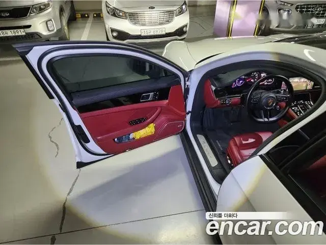 Porsche Panamera 2021 — Photo 14/20
