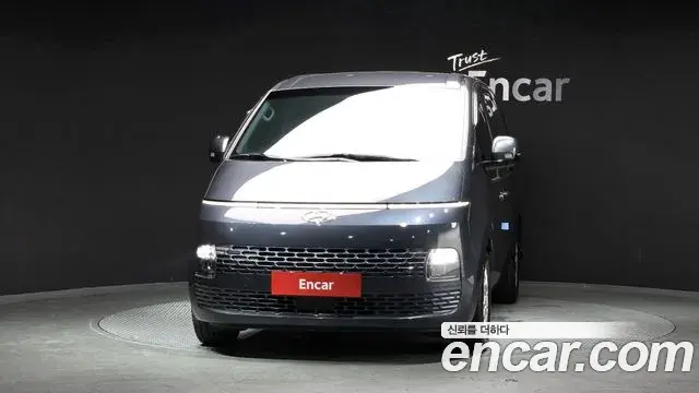 Hyundai Staria 2023 — Фото 3/20