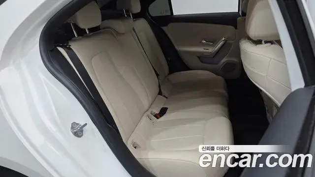 Mercedes-Benz A-Class 2021 — Фото 11/20