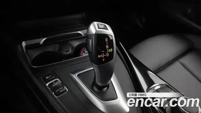 BMW 1 Series 2019 — Фото 9/20