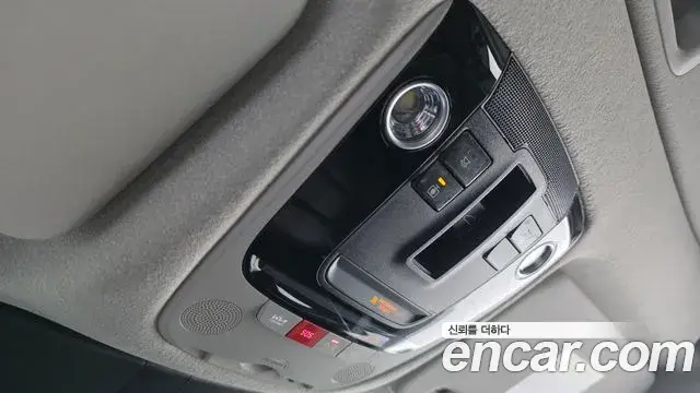 Kia Niro 2022 — Фото 16/20
