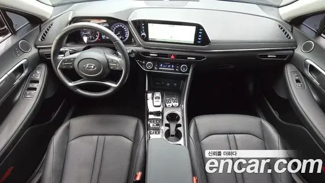 Hyundai Sonata 2022 — Фото 7/20