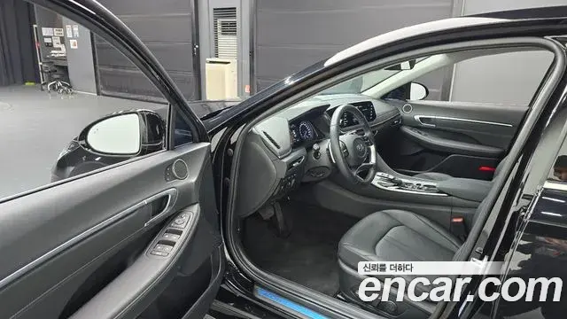 Hyundai Sonata 2022 — Фото 10/20