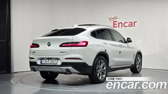 BMW X4 2020 — Фото 2/20