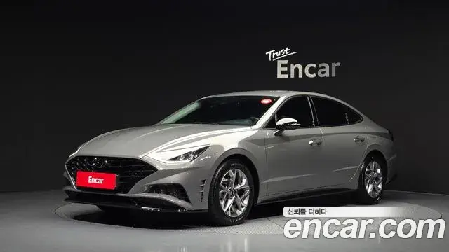 Hyundai Sonata 2022 — Фото 1/20
