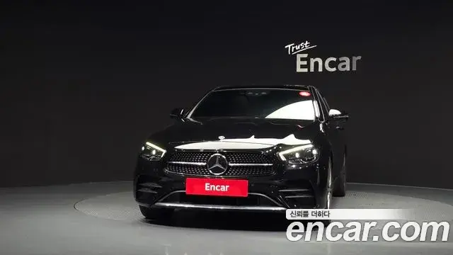 Mercedes-Benz E-Class 2021 — Фото 3/20