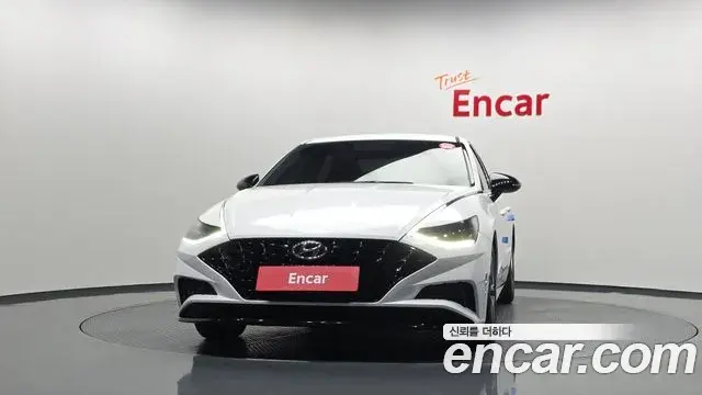 Hyundai Sonata 2021 — Фото 3/20