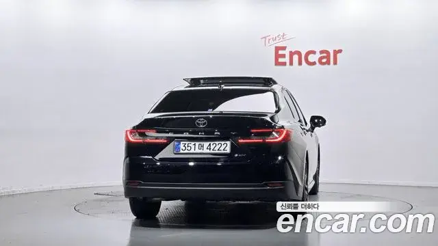 Toyota Camry 2025 — Şəkil 31/31