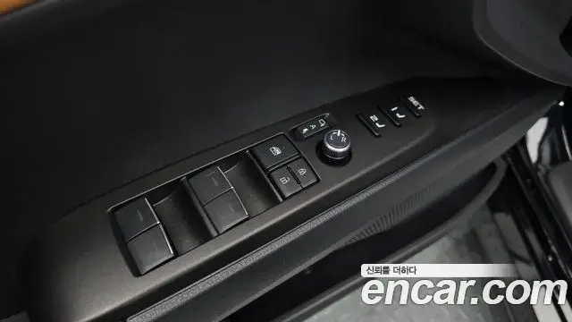 Toyota Camry 2025 — Şəkil 14/31