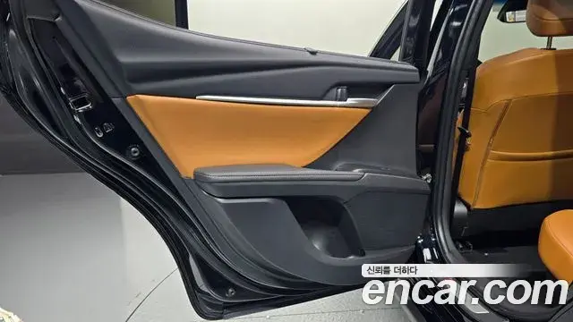 Toyota Camry 2025 — Şəkil 3/31