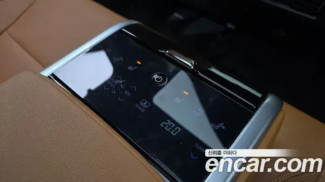 Toyota Camry 2025 — Şəkil 30/31