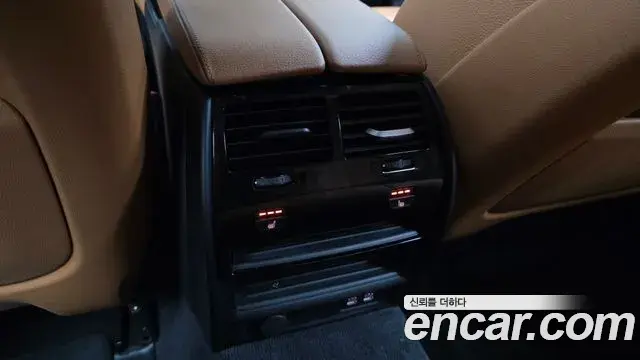 BMW 5 Series 2021 — Фото 18/20