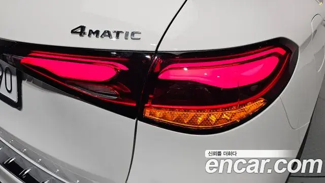 Mercedes-Benz GLC-Class 2026 — ფოტო 7/34