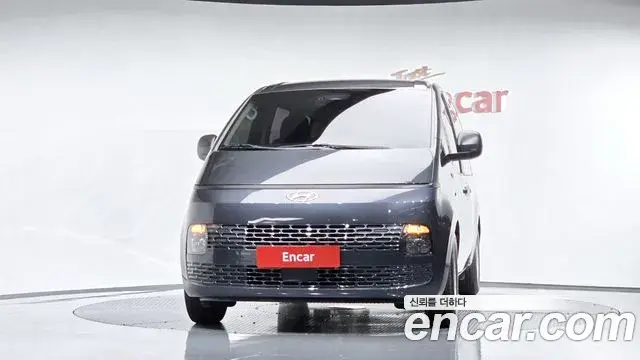 Hyundai Staria 2022 — Фото 3/20