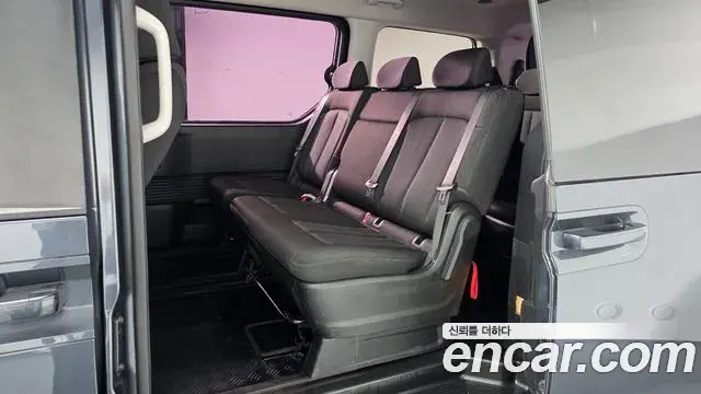 Hyundai Staria 2022 — Фото 12/20
