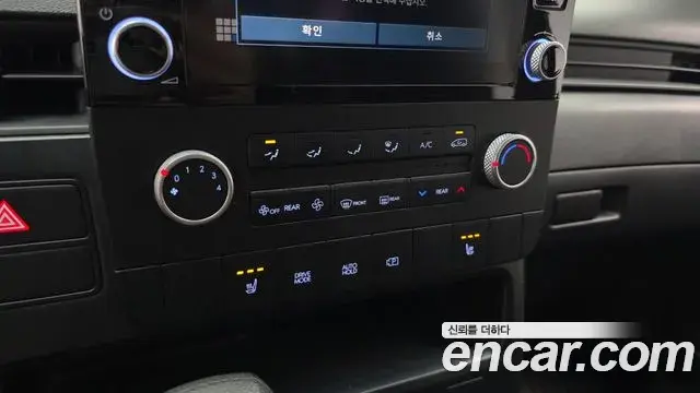 Hyundai Staria 2022 — Фото 16/20