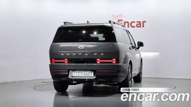 Hyundai Santa Fe 2024 — Фото 4/20