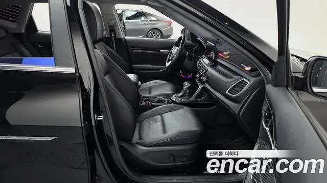 Kia Seltos 2019 — Şəkil 2/44