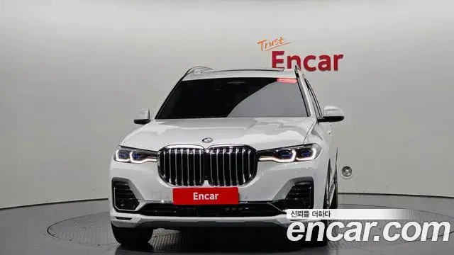 BMW X7 2022 — Фото 3/20