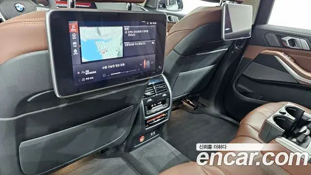 BMW X7 2022 — Фото 16/20