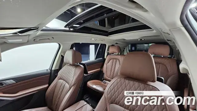 BMW X7 2022 — Фото 18/20