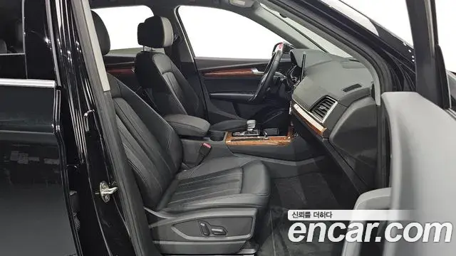 Audi Q5 2023 — Фото 10/20