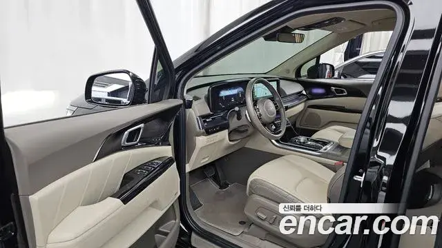 Kia Carnival 2023 — Фото 10/20