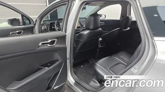 Kia Sportage 2022 — Фото 11/20
