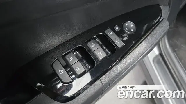 Kia Sportage 2022 — Фото 13/20