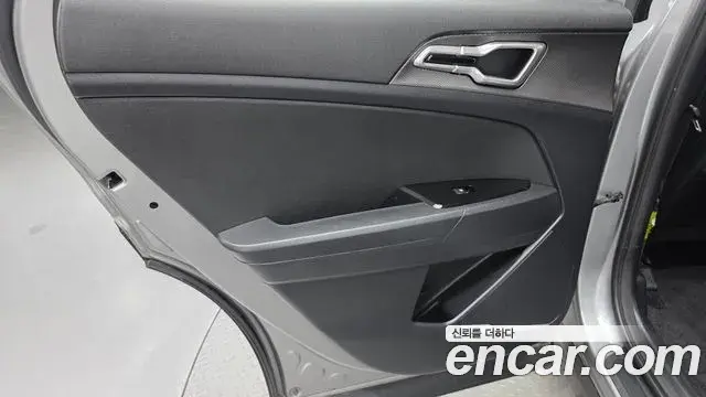 Kia Sportage 2022 — Photo 1/30
