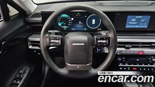 Hyundai Grandeur 2023 — Фото 13/20