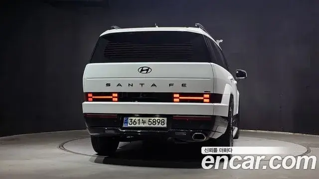 Hyundai Santa Fe 2024 — Фото 4/20