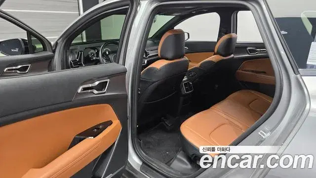 Kia Sportage 2021 — Фото 11/20