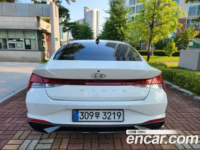 Hyundai Avante 2022 — Фото 2/18