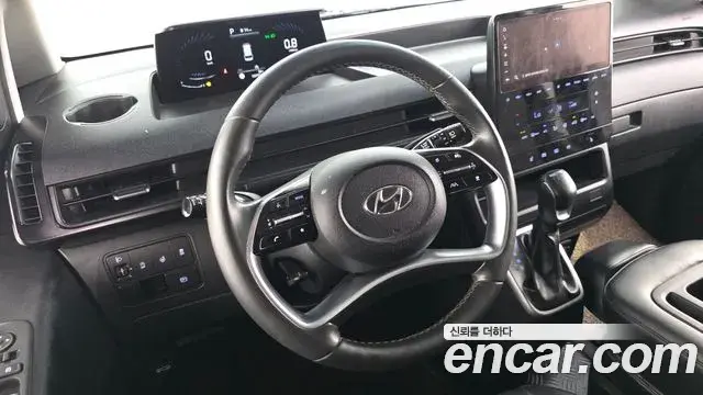 Hyundai Staria 2021 — Фото 12/20